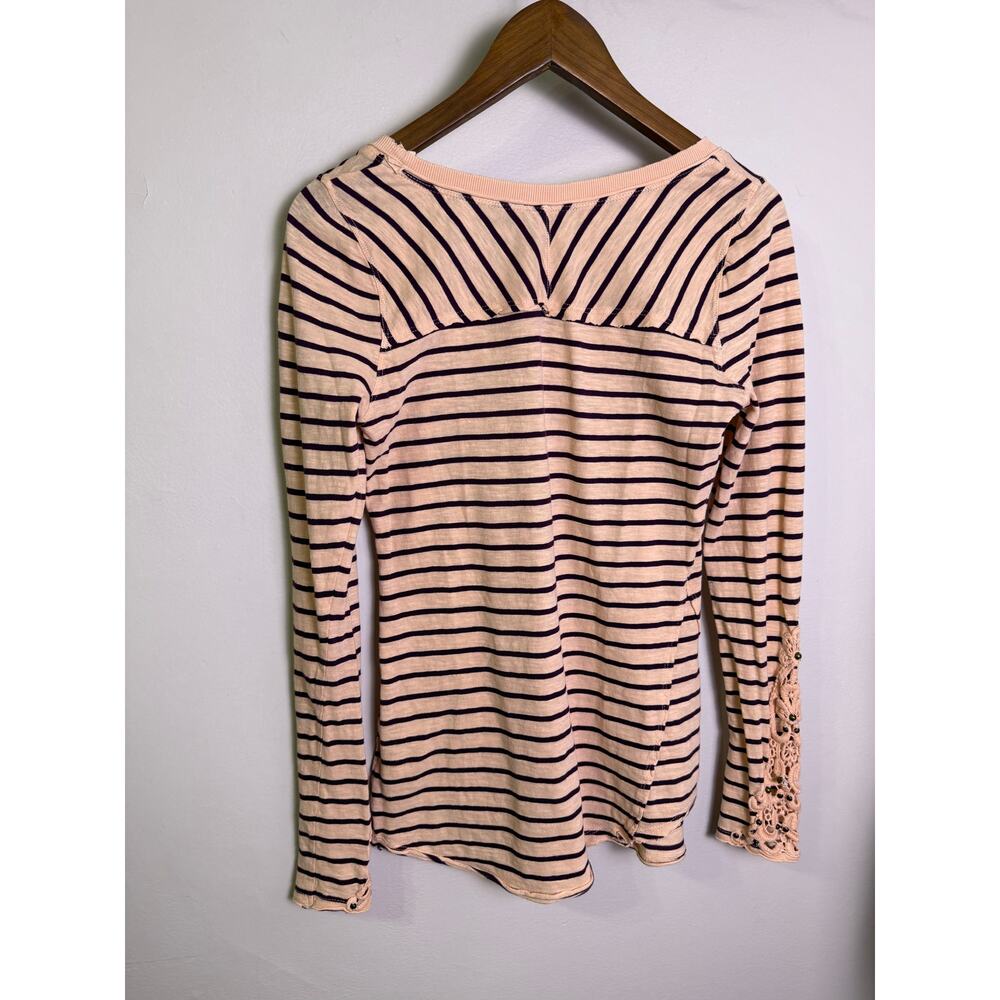 Free People Hard Candy Top M Peach Stripe Long Sleeve Crochet Cuff Boho Cute - Picture 6 of 6